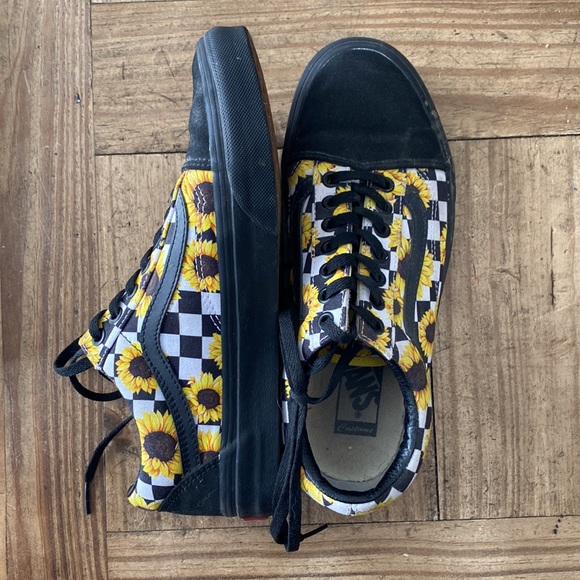 Vans Custom Old School Sneakers - Picture 2 of 3